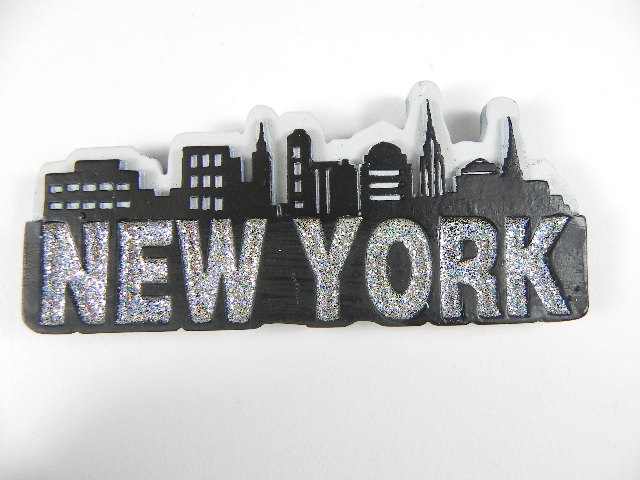 New York Poly Magnet Skyline mit Schrift Empire Chrysler Souvenir 
