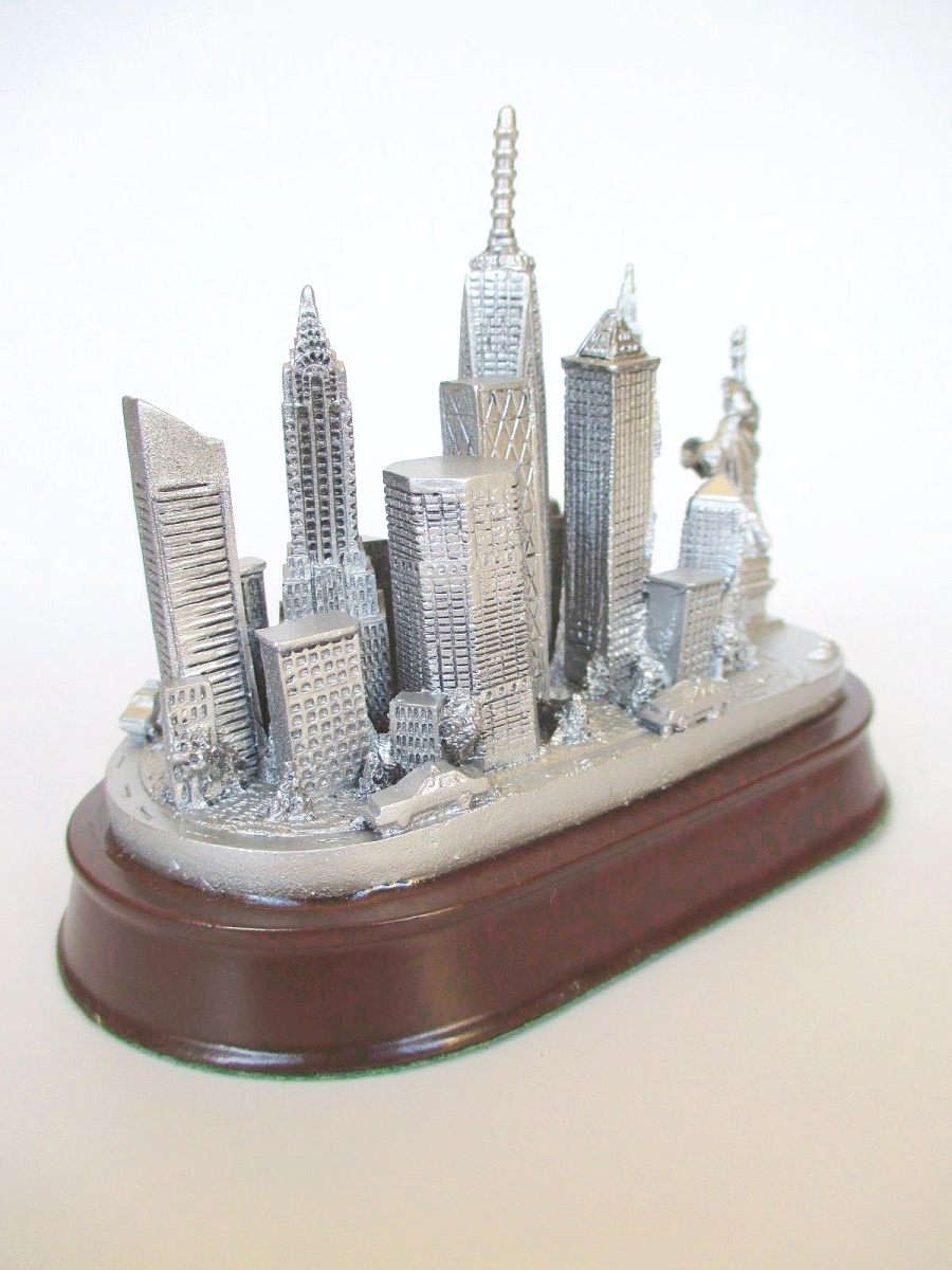 New York Freedom Tower,Empire,Chrysler,Freiheitsstatue auf Souvenir Holz Base 