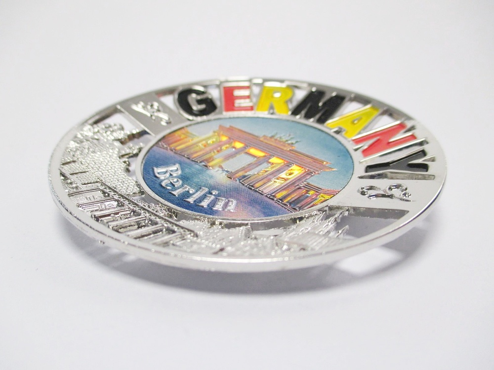 Berlin Brandenburger Tor Metall Magnet Souvenir Germany mit DEU Kranz