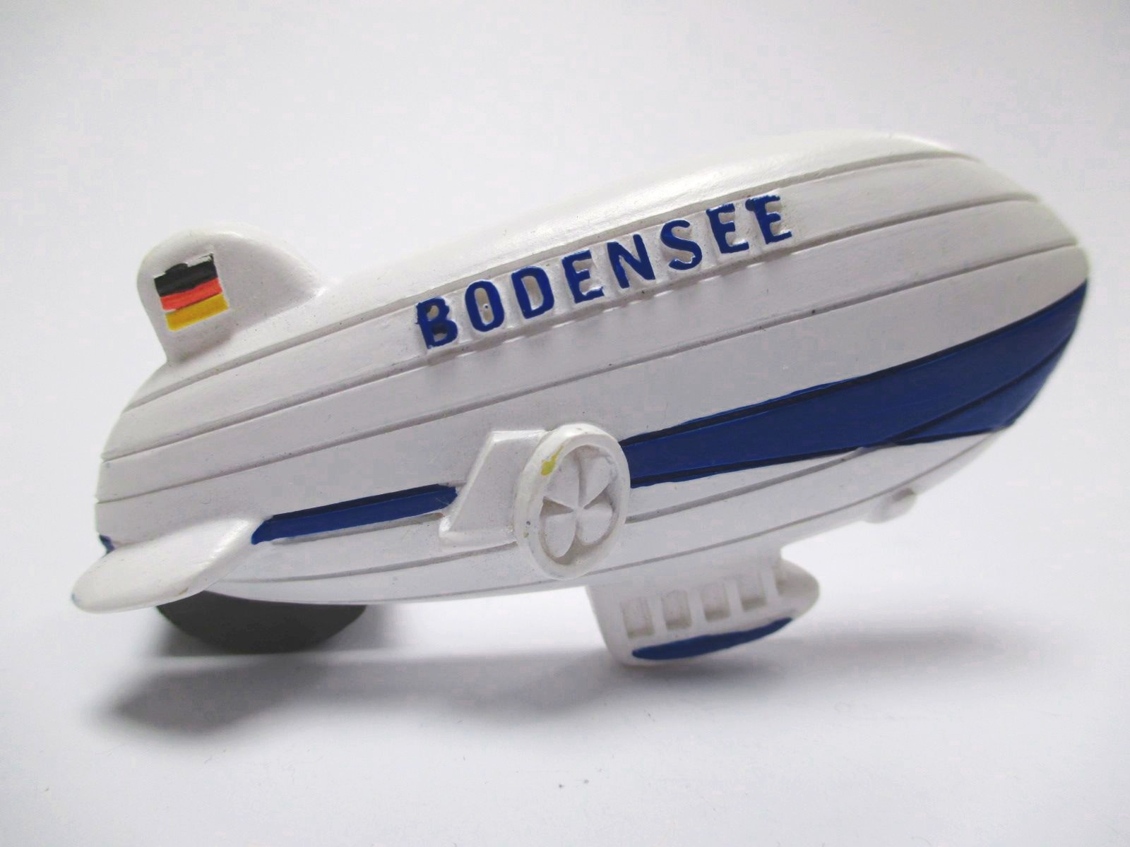 Zeppelin Bodensee Poly Magnet Souvenir Germany Rundflug Friedrichshafen 