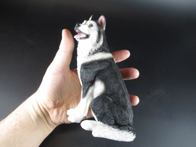 sehr echt aussehend,Neu Husky Hund Dog Figur aus Poly,15 cm 