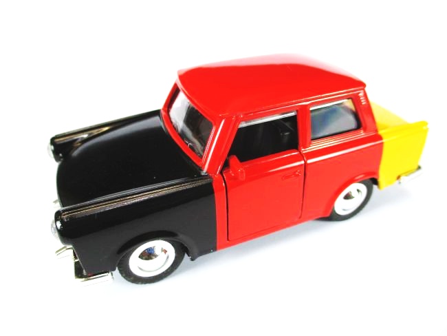 Trabi Trabant Cabrio I love Berlin weiß,Modellauto DDR Metall 12 cm,NEU 
