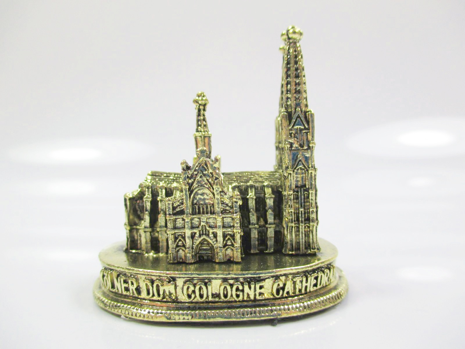 Kühlschrankmagnet Köln Dom – Metall-Magnet In Schriftrollen-Form, Deutsches Souvenir