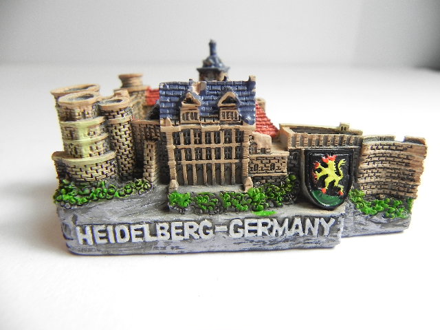 HEIDELBERG SCHLOSS Modell Polyresin 8 cm ,Souvenir,Andenken,NEU  