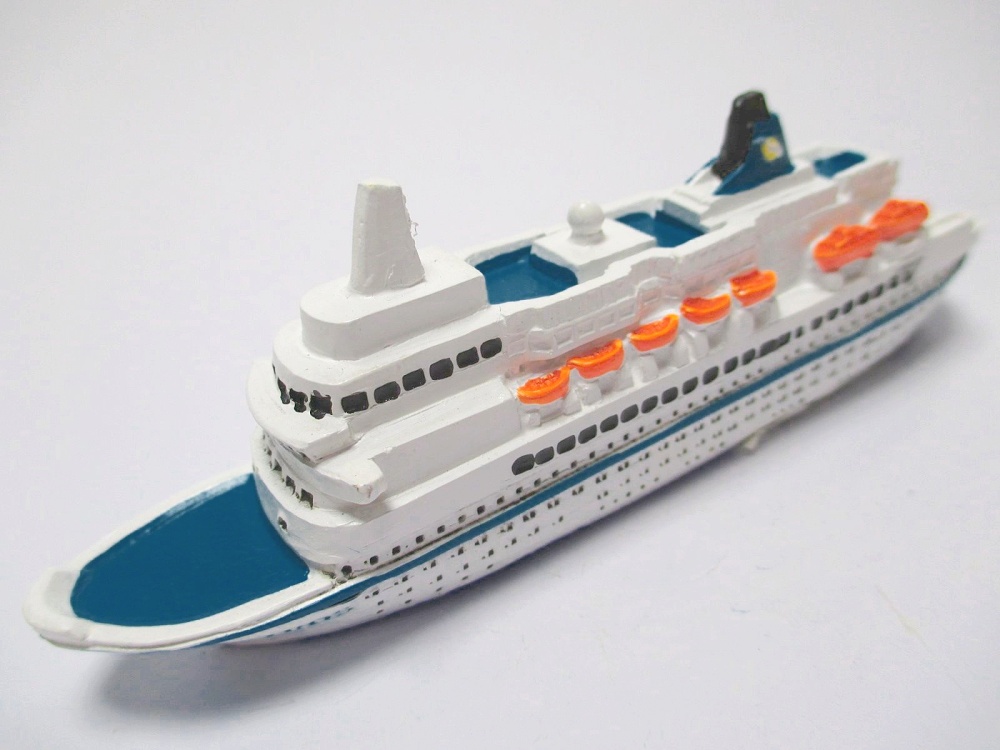 Schiff Modell Kreuzfahrtschiff Cruise Ms Astor 18 Cm Polyresin Miniatur Item Ebay