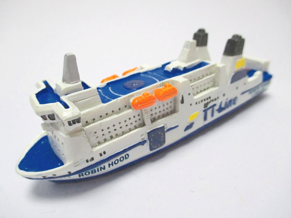 Schiffsmodell MS Robin Hood TT Line Lübeck Miniatur Boot Schiff ca 12 cm Kreuzf 