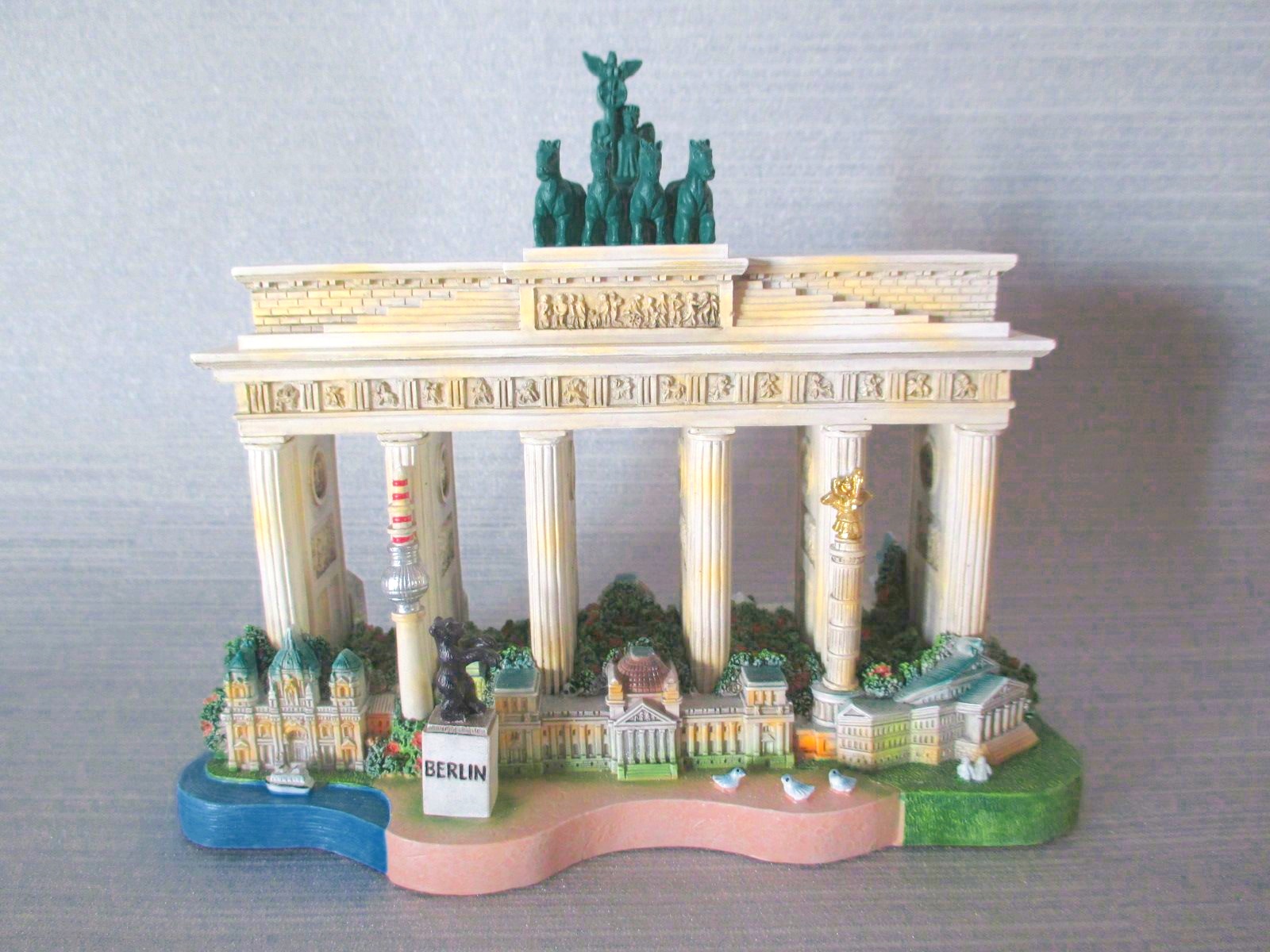 Berlin Brandenburger Tor,Dom Souvenir Magnet Poly 3 D Germany,8 cm,Standmodell 