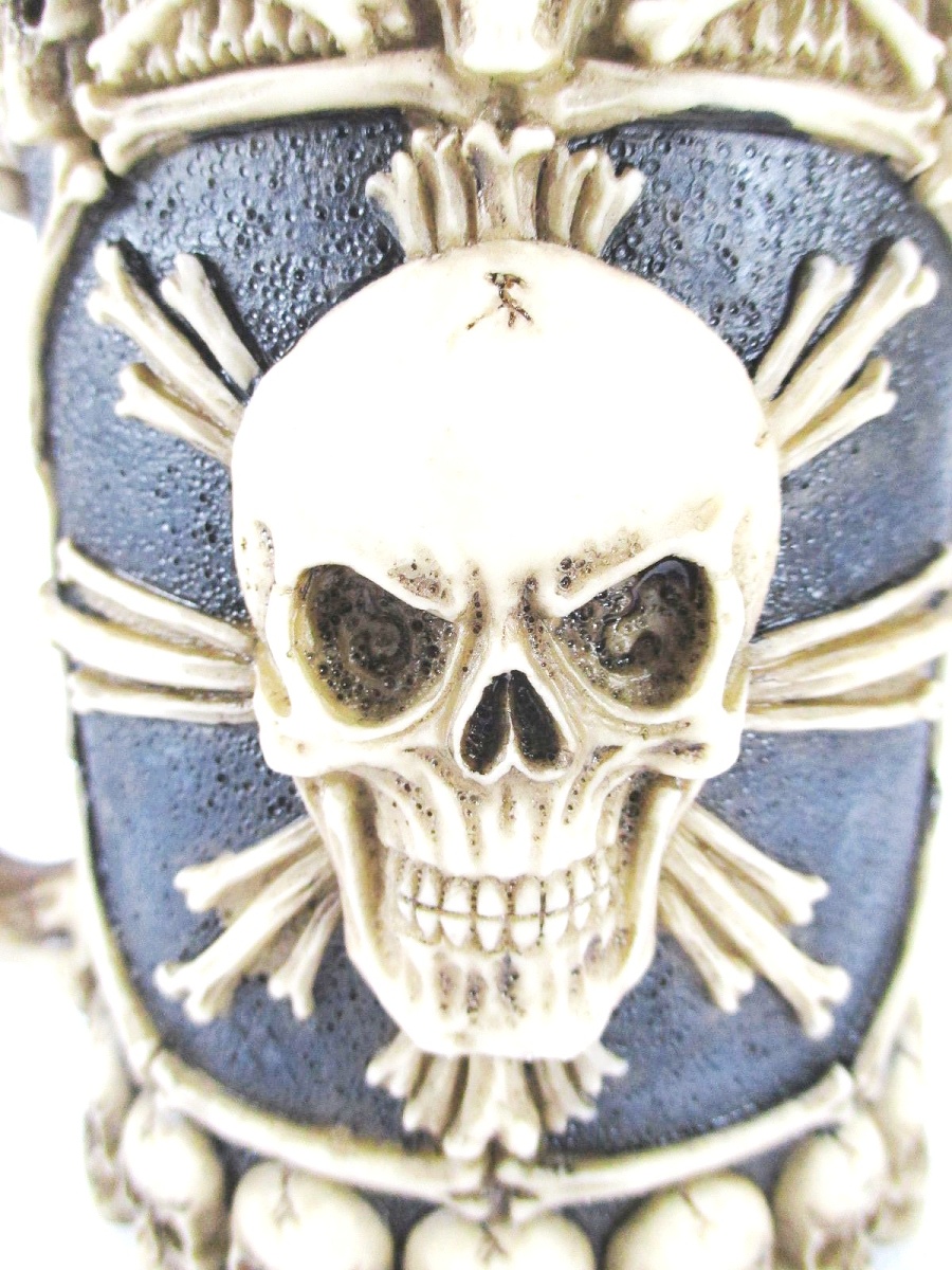 Totenkopf Schädel Skull Becher Relief Poly Edelstahl Neu 16 cm 