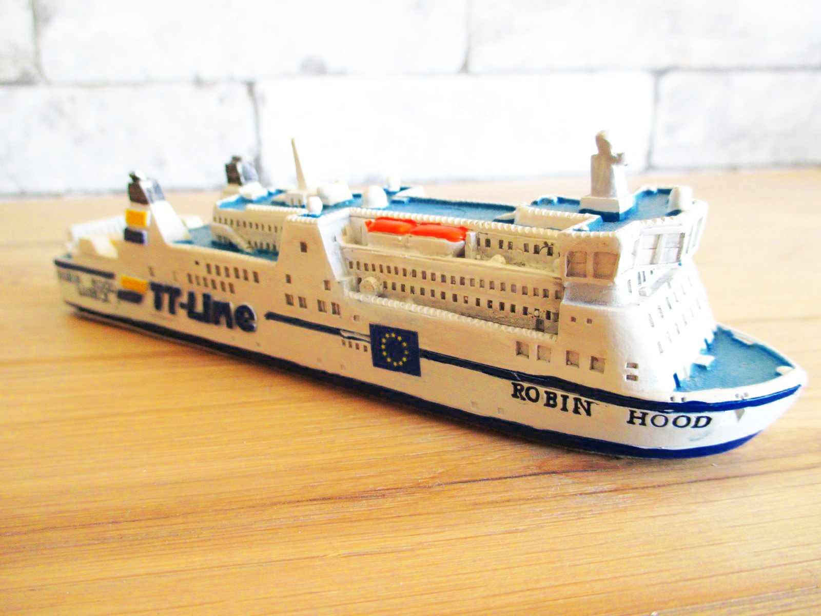 Schiff Modell Kreuzfahrtschiff Cruise Ms Astor 18 Cm Polyresin Miniatur Item Ebay